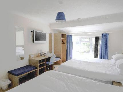 בישופס סטורטפורד Stansted Inn מראה חיצוני תמונה
