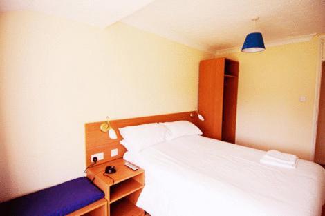 בישופס סטורטפורד Stansted Inn מראה חיצוני תמונה
